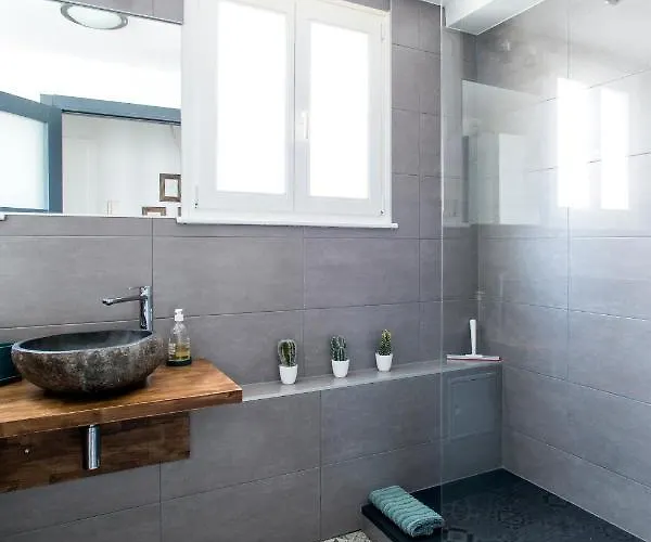 De L Ange - Au Coeur Du Centre Apartment *